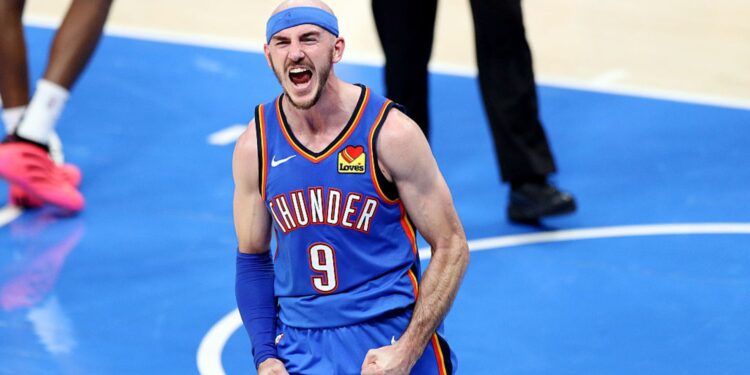 Alex Caruso, do OKC Thunder, durante partida contra o Indiana Pacers
