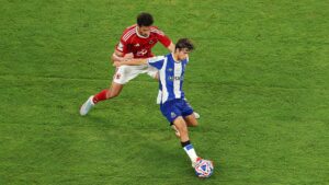 Lance de partida entre Porto e Al Ahly