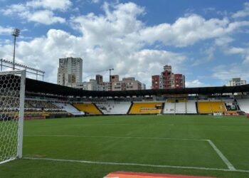 Estádio Heriberto Hülse