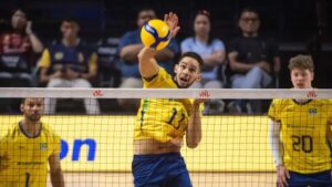 Lance de jogo entre Brasil e China, pela VNL