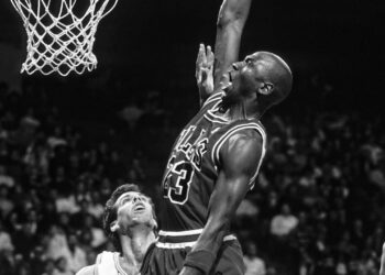 O documentário que chocou o mundo com os segredos da NBA