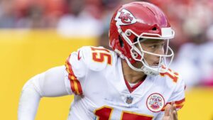 Mahomes pode ser maior que Tom Brady, veja o motivo