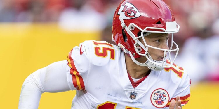 Mahomes pode ser maior que Tom Brady, veja o motivo