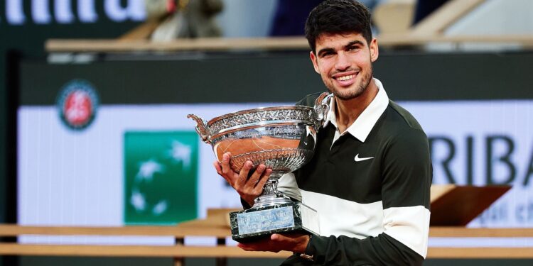 Carlos Alcaraz, campeão de Roland Garros.