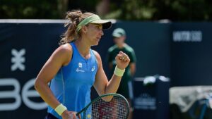 Bia Haddad comemora vitória no WTA de Bad Homburg