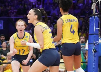 Brasil em quadra pela VNL.