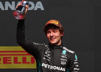 Professora de Antonelli fala sobre aluno na F1.
