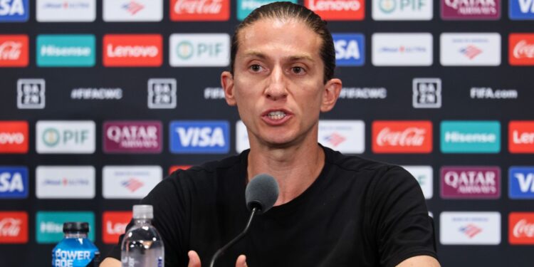 Filipe Luís, técnico do Flamengo.