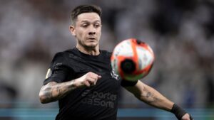 Garro está de saída do Corinthians.