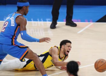 Tyrese Haliburton, dos Pacers, se lesiona na final da NBA.