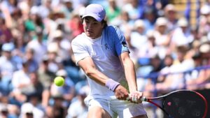 João Fonseca segue firme no ATP de Eastbourne