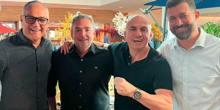 Amauri Soares, Fernando Manuel, Wallid Ismail e Eduardo Gabbay destacam o sucesso do Jungle na Globo — Foto: Divulgação/Jungle Fight