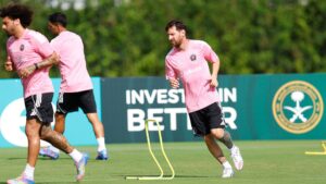 Messi estará em campo na estreia da Copa