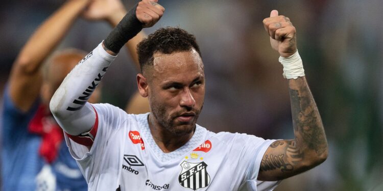 Neymar está livre da Covid-19.