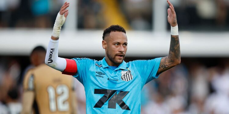 Neymar em ação pelo Santos contra o Botafogo