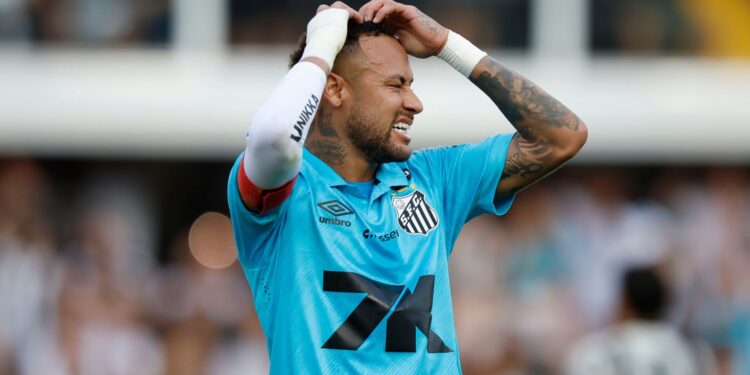 Neymar quase deixou o Santos pelo Fluminense.