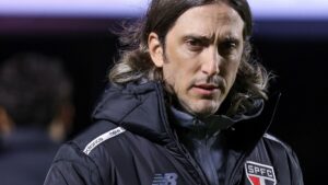 Luís Zubeldía não é mais técnico do São Paulo.