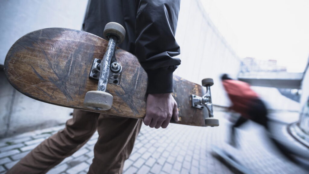 O guia definitivo para iniciantes no skate que todos precisam