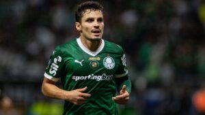 Raphael Veiga, do Palmeiras.