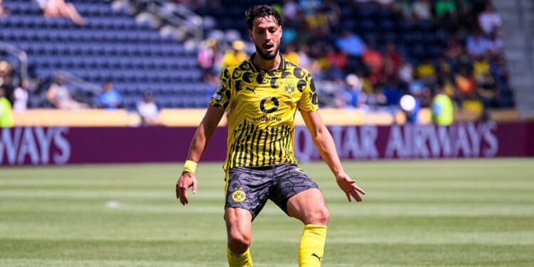 Ramy Bensebaini, do Borussia Dortmund