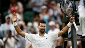 Novak Djokovic, tenista sérvio, comemora vitória em Wimbledon