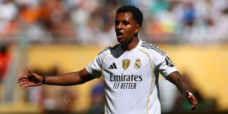 Rodrygo, do Real Madrid, durante jogo contra o Al-Hilal