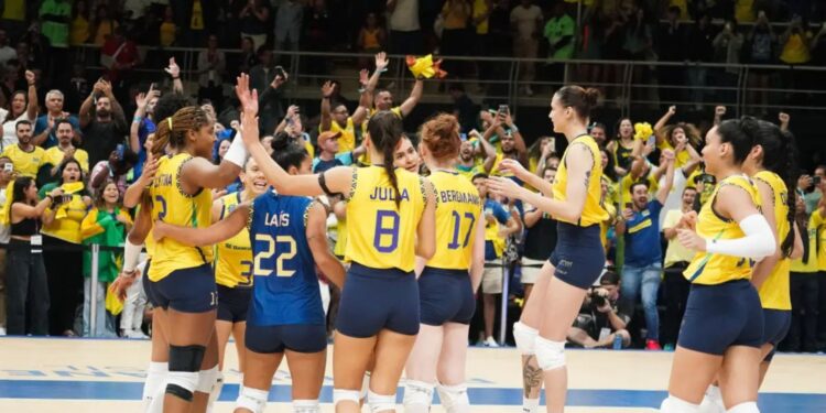 Atletas da Seleção Brasileira de Vôlei Feminino
