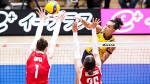 Lance de partida entre Brasil e Polônia pela VNL