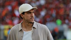 Pedro, do Flamengo, antes de jogo contra o São Paulo