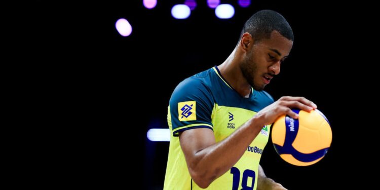 Lucarelli, ponteiro do Brasil