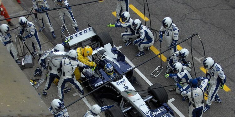 Duelos de pit stop que decidiram corridas de Fórmula 1