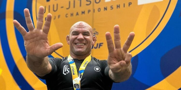 Cyborg disputa o GP absoluto e aposta na experiência e disciplina para superar a juventude dos rivais – Foto: arquivo pessoal