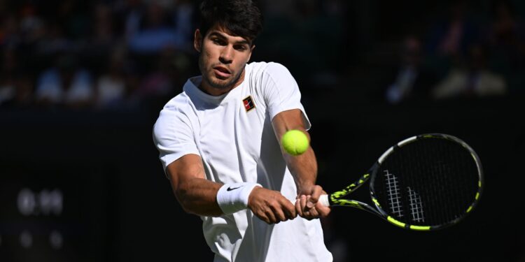 Alcaraz x Fritz em Wimbledon.