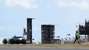 Bortoleto abandonou a prova de Silverstone na quinta volta