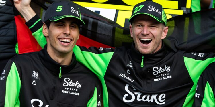 Gabriel Bortoleto e Nico Hulkenberg na F1.