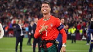 Cristiano Ronaldo, craque português.
