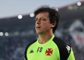 Fernando Diniz, técnico do Vasco