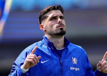 Pedro Neto pode não jogar contra o Palmeiras