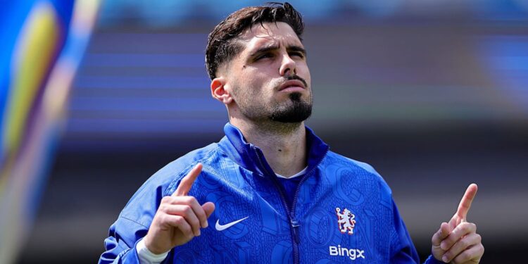 Pedro Neto pode não jogar contra o Palmeiras