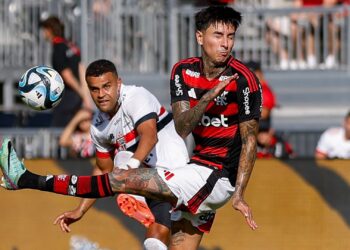 Flamengo x São Paulo no Brasileirão.