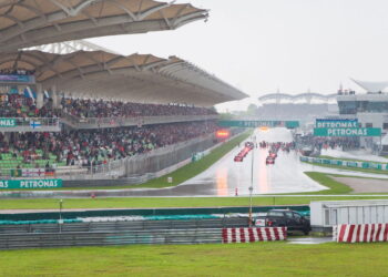 Fórmula 1 na chuva - Créditos: depositphotos.com / Ligados