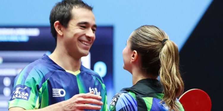 Hugo Calderano e Bruna Takahashi seguem brilhando