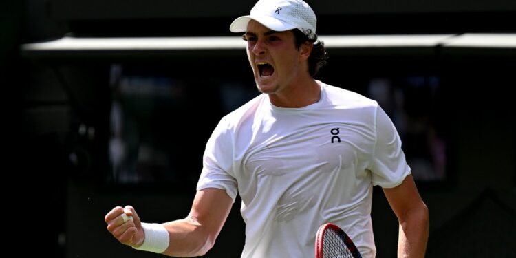 João Fonseca ganha nova posição na ATP.