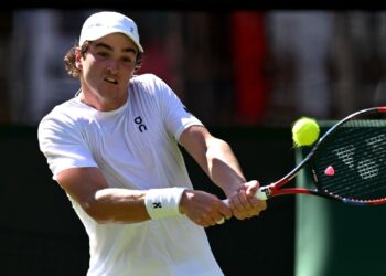 João Fonseca x Jenson Brooksby em Wimbledon.
