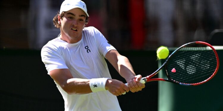 João Fonseca x Jenson Brooksby em Wimbledon.