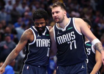 Kyrie e Doncic na NBA.