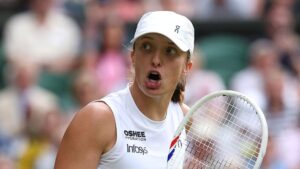 Iga Swiatek segue firme em Wimbledon