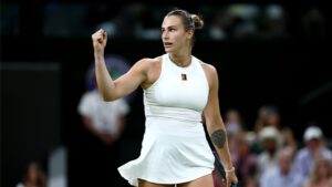 Sabalenka vence Raducanu em Wimbledon.