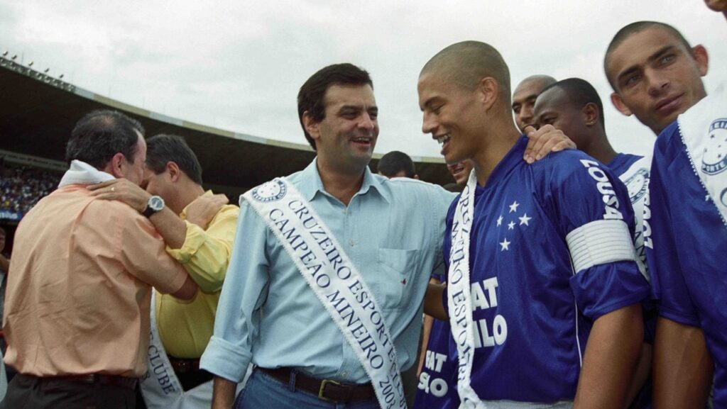 A histórica volta de Alex para o futebol brasileiro