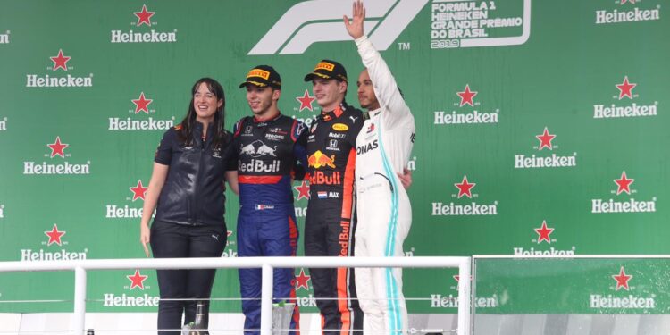 Gasly e Ocon mostraram como companheiros de equipe não devem agir